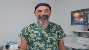 Hapşırma şikayeti olan iki hastanın burunlarından sinek larvası çıktı