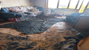 Karaman'da çıkan ev yangını hasara neden oldu