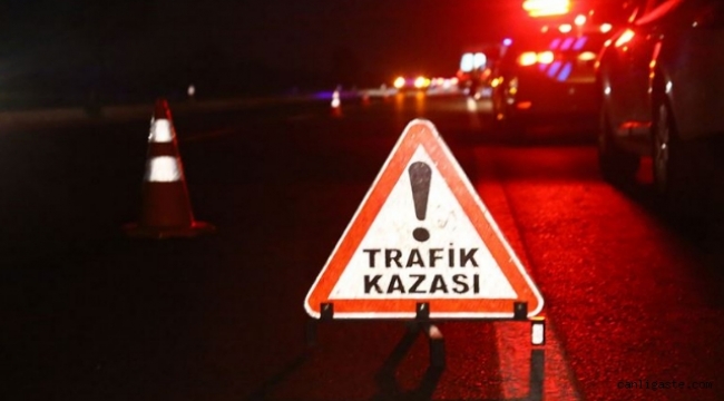 Kayseri'de otomobil ile hafif ticari araç çarpıştı: 1 ölü, 5 yaralı