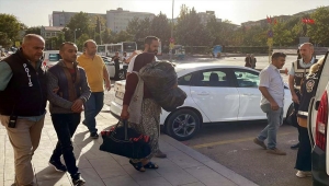 Kırıkkale'de 30 yıl ve 8 yıl 6 ay hapis cezaları bulunan firari 2 hükümlü yakalandı