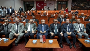 Merhamet ve Emek Ödülleri kapsamında 13 iyiliksevere plaket verildi