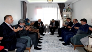 Şehit Jandarma Uzman Çavuş Kahveci'nin tespihi annesine teslim edildi