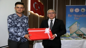 Sivas'ta koruyucu aile himayesindeki çocukların hayalleri kitapta toplandı