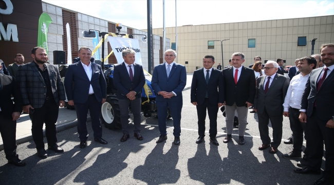 TürkTraktör'den Sakarya Büyükşehir Belediyesi'ne araç desteği