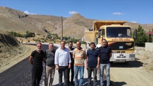 Ulaş Kaymakamı Selçuk Baş, asfaltlama çalışmalarını inceledi