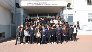 Büyükkılıç, Kariyer Günleri'nde öğrencilerle bir araya geldi