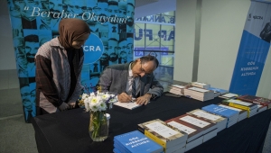 Cumhurbaşkanlığı Sözcüsü Kalın okurlarıyla buluştu