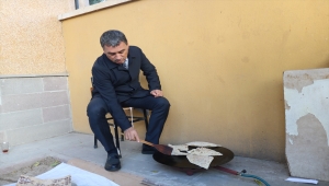 Gölbaşı Belediye Başkanı Şimşek, gözleme pişirip erişte kesti