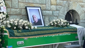 İş adamı Erol Tabanca'nın annesi son yolculuğuna uğurlandı