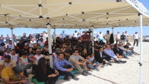 Karapınar'da yamaç paraşütü yarışması başladı