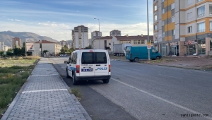 Kayseri'de bıçaklı kavga: Yaralanan genç hastaneye kaldırıldı