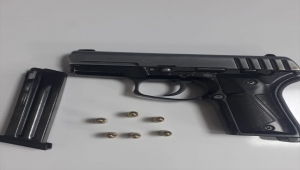 Kayseri'de bir kişi ruhsatsız tabanca ile yakalandı