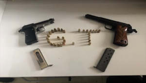 Kayseri'de ruhsatsız 2 tabanca ele geçirildi