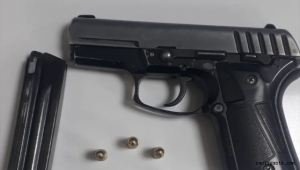 Kayseri'de ruhsatsız tabanca ile yakalanan kişi gözaltına alındı