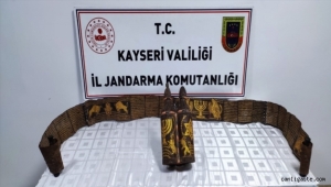 Kayseri'de tarihi eser operasyonunda el yazması Tevrat ele geçirildi