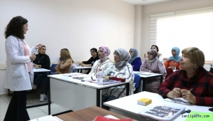Kayseri'nin 'yabancı gelinleri' Türkçe öğreniyor