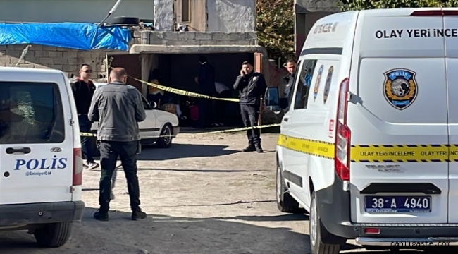 Kayseri Olay: Kocasinan'da biri kadın 2 kişi otomobilde ölü bulundu