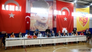 Kayserispor yönetici ve futbolcuları öğrencilerle buluştu