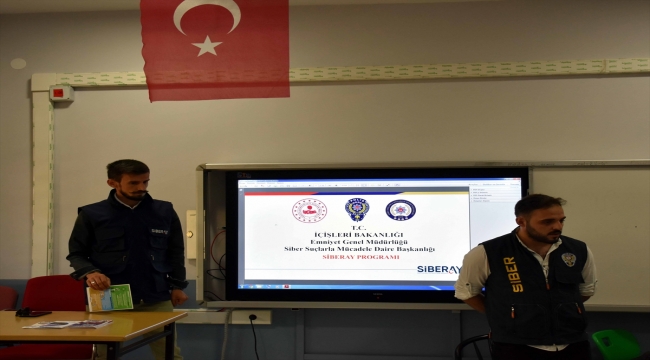 Kırıkkale'de lise öğrencilerine siber suçlar hakkında seminer verildi
