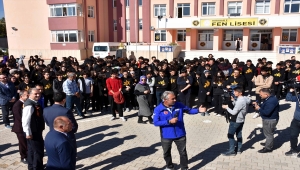 Kırıkkale'de öğrencilere simülasyon tırında deprem eğitimi verildi