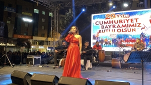 Kırşehir'de 29 Ekim Cumhuriyet Bayramı konseri düzenlendi