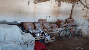 Konya'da çiftlikte saman balyalarının altında 450 kilogram kaçak tütün ele geçirildi