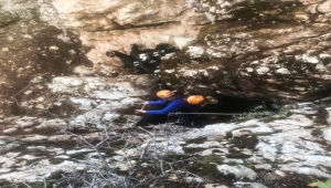 Konya'da dik kayalıklarda mahsur kalan keçileri AFAD'ın özel dağcı ekibi kurtardı