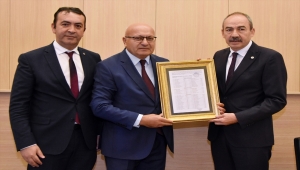 KTO Başkanı Gülsoy mazbatasını aldı