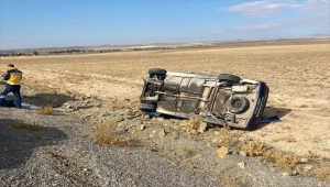 Kulu'da otomobilin şarampole devrildiği kazada 2 kişi yaralandı
