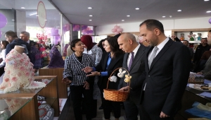 Niğde'de el emeği ürünlerin satılacağı "Kadın Emek Pazarı" açıldı