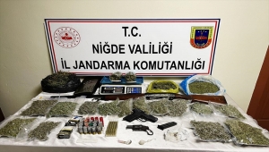 Niğde'de uyuşturucu operasyonunda 2 zanlı yakalandı