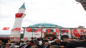 Sivas'ta hayırseverler tarafından yaptırılan cami ibadete açıldı 