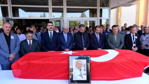 Sivas'ta vefat eden akademisyen için görev yaptığı hastanede tören düzenlendi 