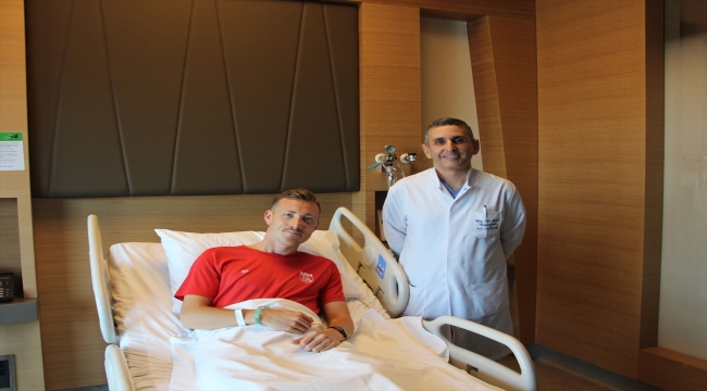 Sivasspor'da Fredrik Ulvestad ameliyat edildi