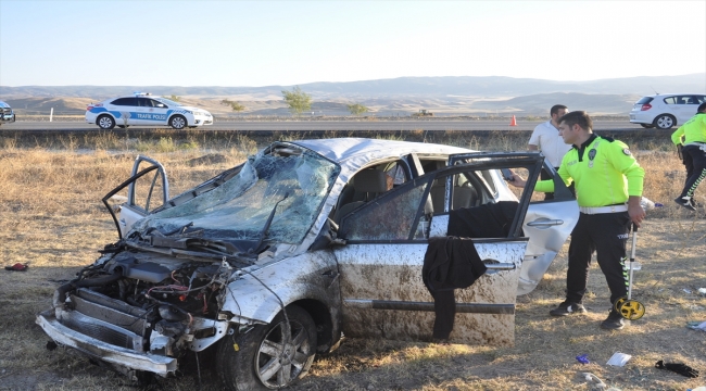 Yozgat'ta devrilen otomobildeki 1 kişi öldü