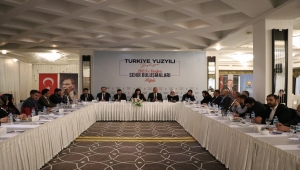 AK Parti Genel Başkan Yardımcısı Karaaslan, Niğde'de STK temsilcileriyle buluştu