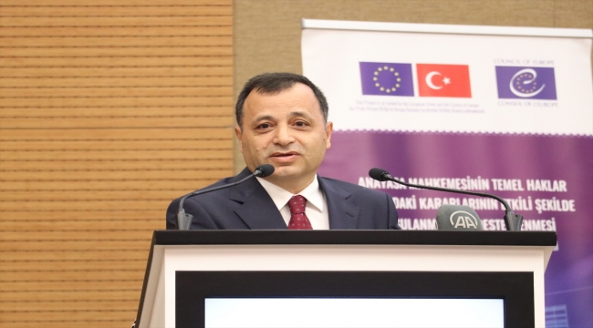 Anayasa Mahkemesi Başkanı Zühtü Arslan Yozgat'ta panelde konuştu: