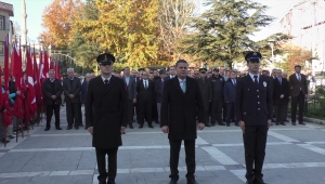 Büyük Önder Atatürk'ü anıyoruz