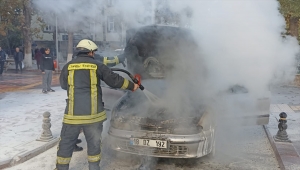 Çankırı'da seyir halindeki otomobil yandı