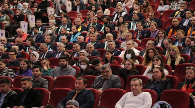 Erciyes Üniversitesinde akademik yıl törenle açıldı