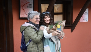 Eskişehir'de sanatçı Özlem Kanat Örneksoy'un "Çözgü" sergisi açıldı