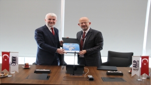 Gökbey helikopterinde kullanılacak turboşaft motoru aksesuar dişli kutusu TEI'ye teslim edildi