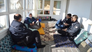 Hüyük Kaymakamı Çimer şehit annesini ziyaret etti