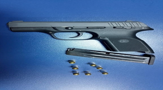 Kayseri'de bir kişi ruhsatsız tabanca ile yakalandı