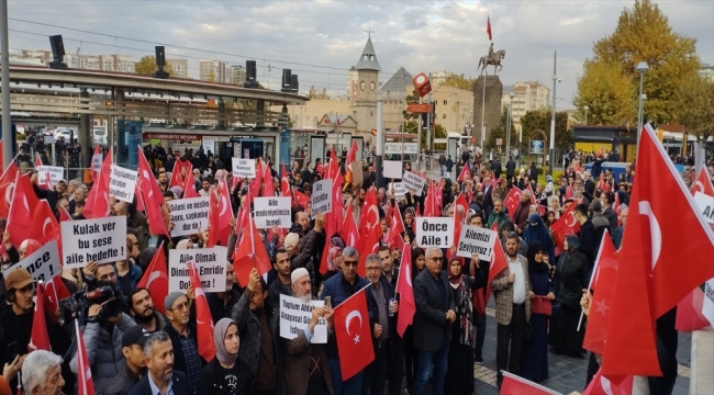 Kayseri'de "Meşru Aile İnsanlığın Temelidir" yürüyüşü yapıldı