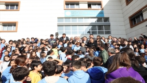 Kayseri Valisi Çiçek ile Belediye Başkanı Büyükkılıç'tan okul ziyareti