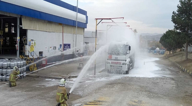 Kırıkkale Belediyesi itfaiye ekipleri gaz dolum tesisinde yangın tatbikatı yaptı