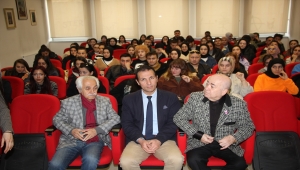 Modacı Ahmet Özceyhan, Beypazarı'nda seminere katıldı