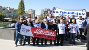 Niğde'de Eğitim-Bir-Sen'den Öğretmenlik Meslek Kanunu açıklaması