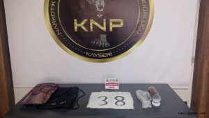 Otobüsteki bitkisel yağ kutusundan uyuşturucu çıktı